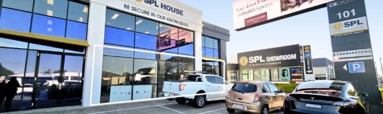 Showrooms / Bulky Goods commercial property for lease at 101 Ashmore Road Bundall QLD 4217