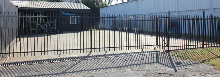 Factory, Warehouse & Industrial commercial property for lease at Unit 2/11 Yeatman Street Hyde Park QLD 4812