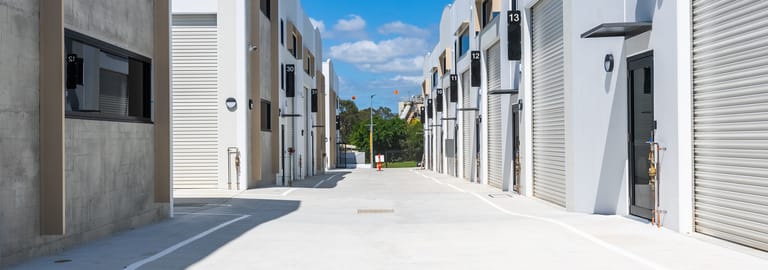 Factory, Warehouse & Industrial commercial property for lease at 8 & 11/5 Bailey Crescent Southport QLD 4215
