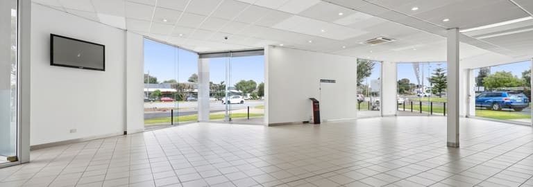 Showrooms / Bulky Goods commercial property for lease at 1 Nepean Highway Mentone VIC 3194