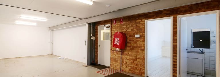 Factory, Warehouse & Industrial commercial property for lease at 5 Kalmia Road Bibra Lake WA 6163
