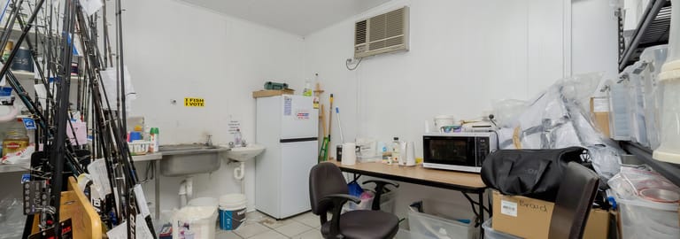 Showrooms / Bulky Goods commercial property for lease at 305 Ingham Road Garbutt QLD 4814