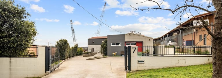 Showrooms / Bulky Goods commercial property for sale at 7 Aurora Place Queanbeyan East NSW 2620