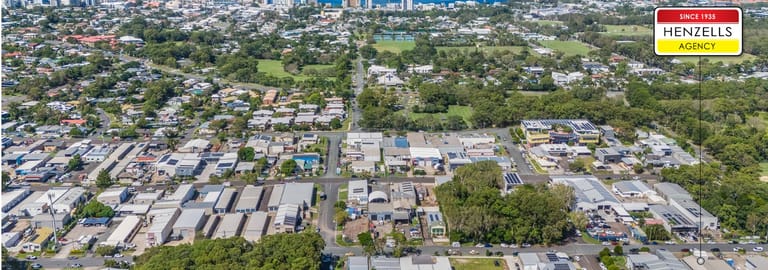 Factory, Warehouse & Industrial commercial property sold at 167 Grigor Street West Moffat Beach QLD 4551