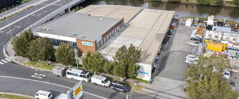 Factory, Warehouse & Industrial commercial property for lease at 32 Burrows Road St Peters NSW 2044