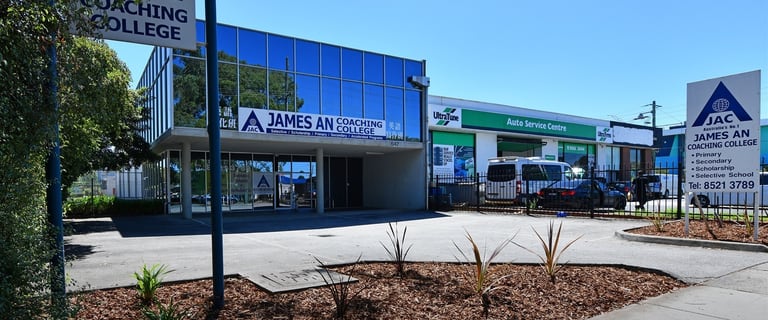 Showrooms / Bulky Goods commercial property for sale at 647 Waverley Road Glen Waverley VIC 3150