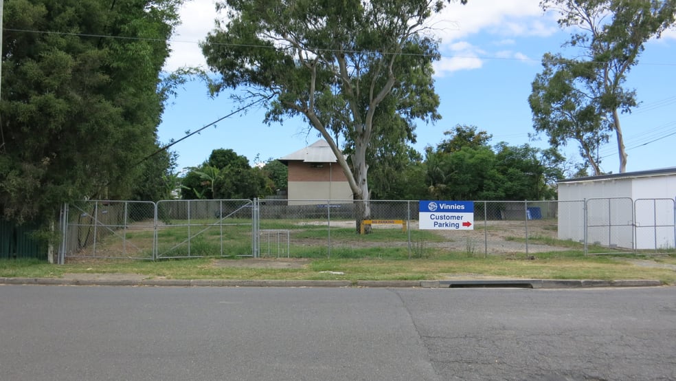 Click to view all images A/225 Zillmere Road Zillmere QLD 4034 - Image 1
