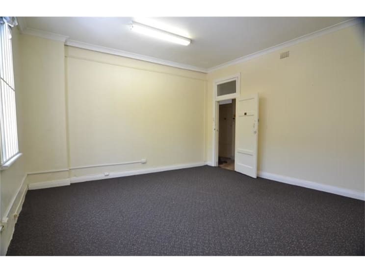 Click to view all images Newcastle NSW 2300 - Image 3