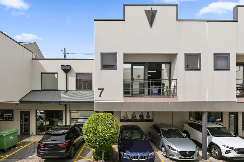 Click to view all images 7/36 O'Riordan Street Alexandria NSW 2015 - Image 3