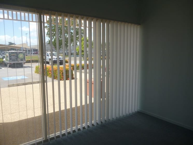 Click to view all images 2 Kern Brothers Drive Kirwan QLD 4817 - Image 3