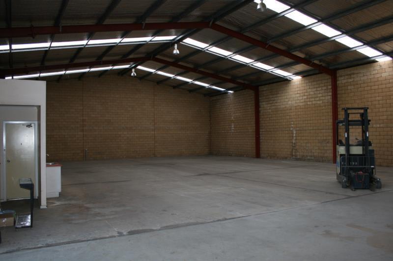 Click to view all images Unit 1/176-180 March Street Orange NSW 2800 - Image 2