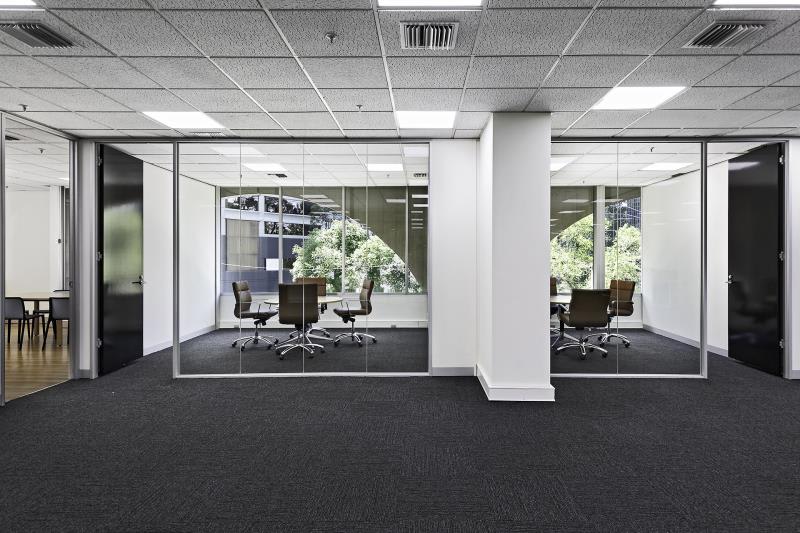 Click to view all images 3 Bowen Crescent Melbourne VIC 3004 - Image 2