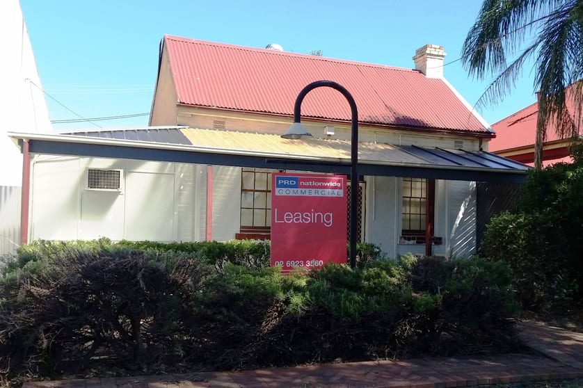 Click to view all images 12 Fitzhardinge Street Wagga Wagga NSW 2650 - Image 1
