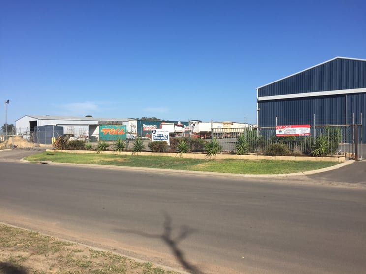Click to view all images 14 Coleman Turn Picton East WA 6229 - Image 1