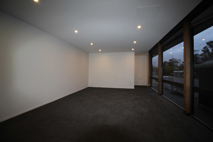 Click to view all images Shop 1/36 High Street Hastings VIC 3915 - Image 2