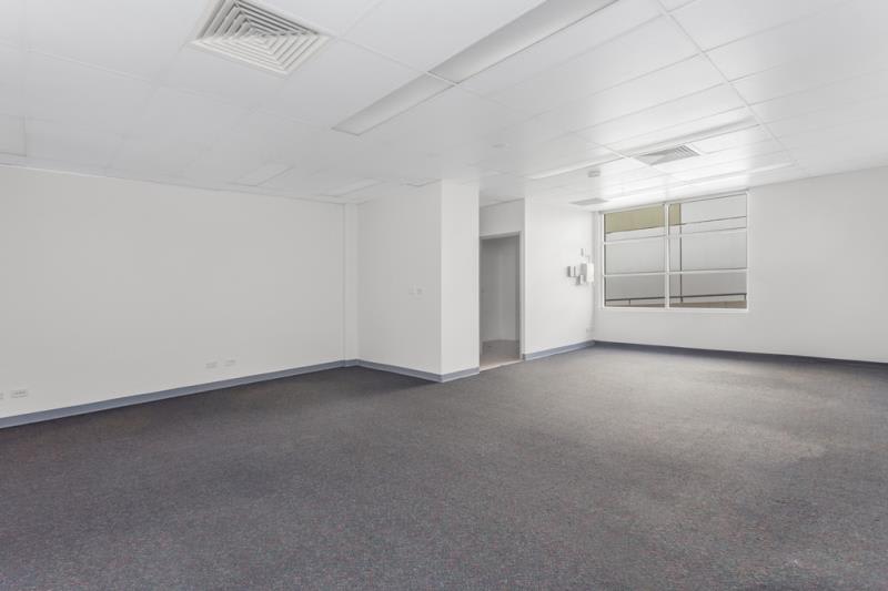Click to view all images 2/28 Donkin Street West End QLD 4101 - Image 2