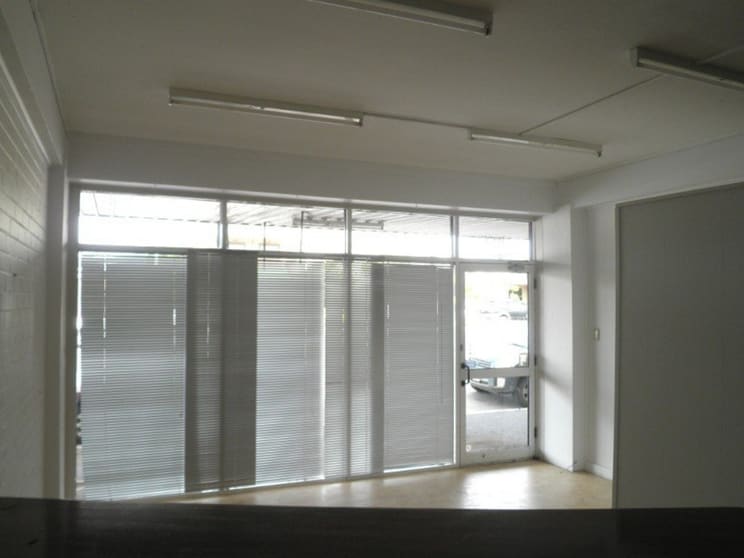 Click to view all images Shop 4/199 Musgrave Street Berserker QLD 4701 - Image 3