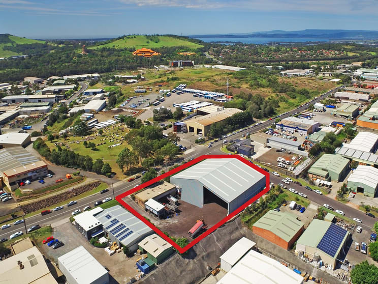 Click to view all images 10-12 Investigator Drive Unanderra NSW 2526 - Image 3