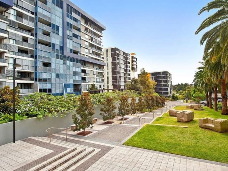 Click to view all images Shop 1101/2-4 Sterling Circuit Camperdown NSW 2050 - Image 2