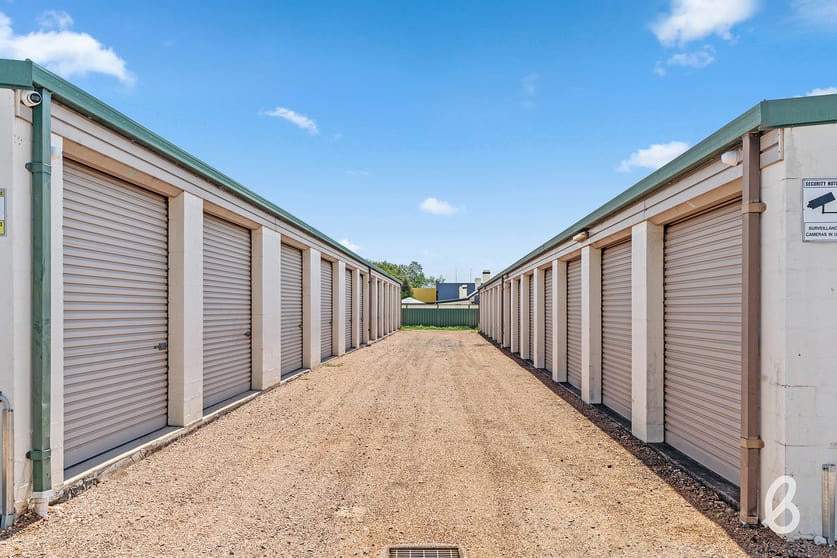Click to view all images 6 Frederick Street Singleton NSW 2330 - Image 2