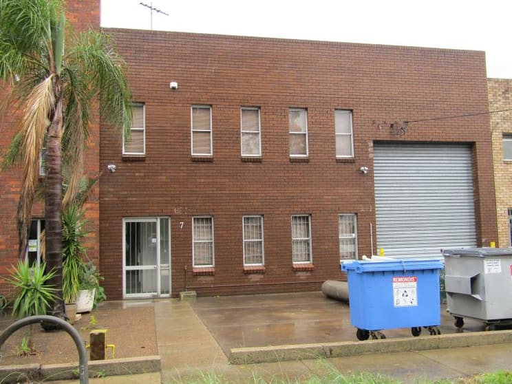 Click to view all images 7 Ford Street Greenacre NSW 2190 - Image 1
