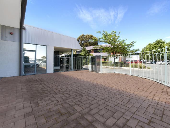 Click to view all images 7-9 Geelong Street Fyshwick ACT 2609 - Image 2