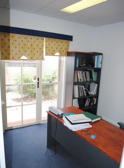 Click to view all images Suite 8, 120 Russell Street Toowoomba City QLD 4350 - Image 3