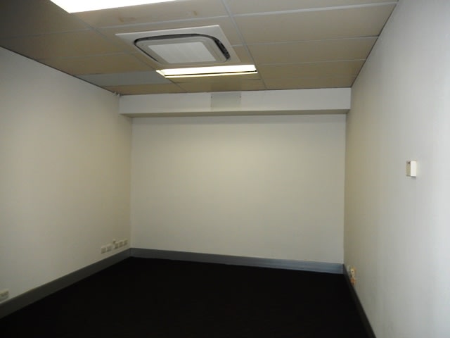 Click to view all images 10/328 Albany Highway Victoria Park WA 6100 - Image 2