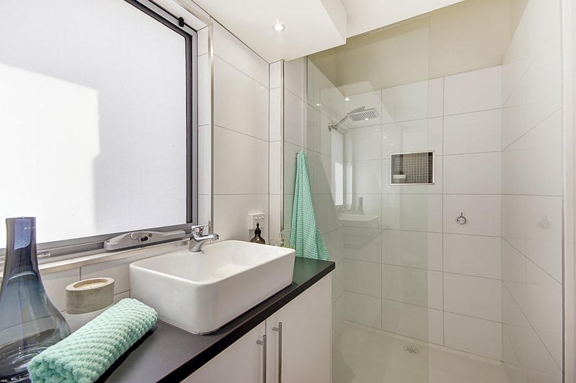 Click to view all images 150 Garden Street Geelong VIC 3220 - Image 3
