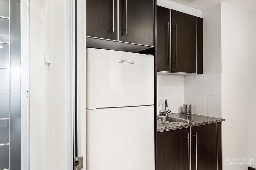 Click to view all images Suite 401/93 Pacific Highway North Sydney NSW 2060 - Image 3