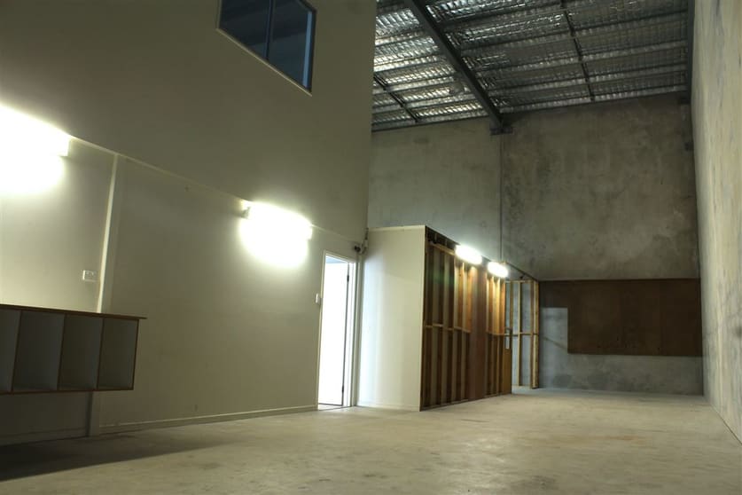 Click to view all images 5/1-3 Business Drive Narangba QLD 4504 - Image 1