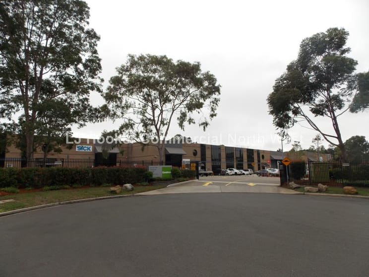 Click to view all images 1/17 Stanton Road Seven Hills NSW 2147 - Image 2