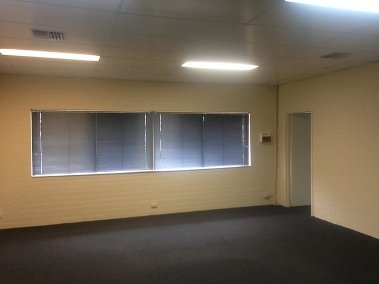 Click to view all images 9 - 11/3 Arkwright Road Rockingham WA 6168 - Image 3