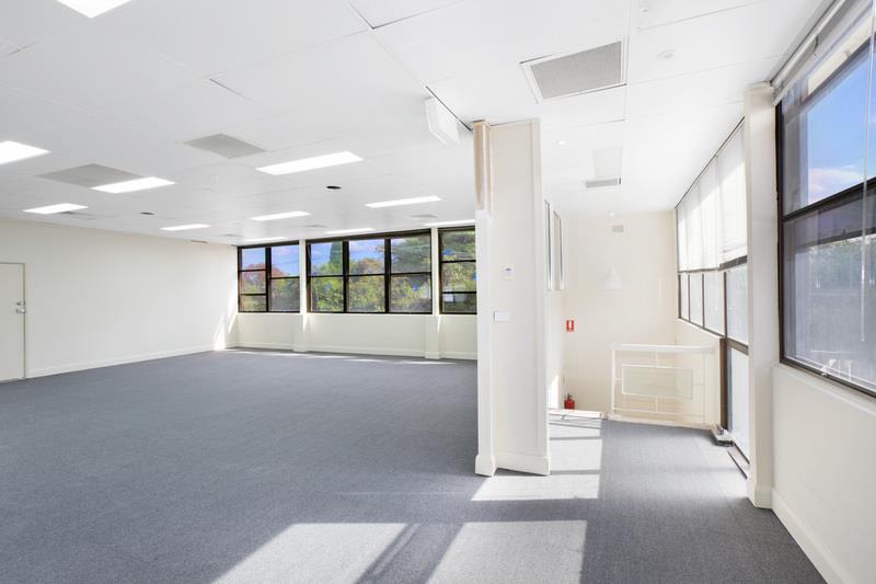 Click to view all images 47a Penrose Street Lane Cove NSW 2066 - Image 2