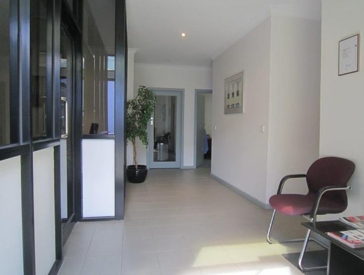2/20 Coora Road Oakleigh VIC 3166 - Image 2