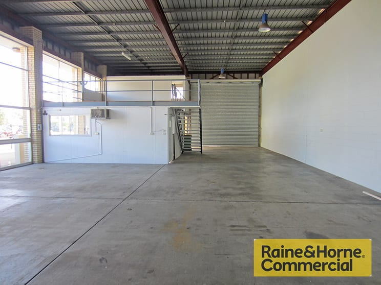 Click to view all images Lawnton QLD 4501 - Image 2