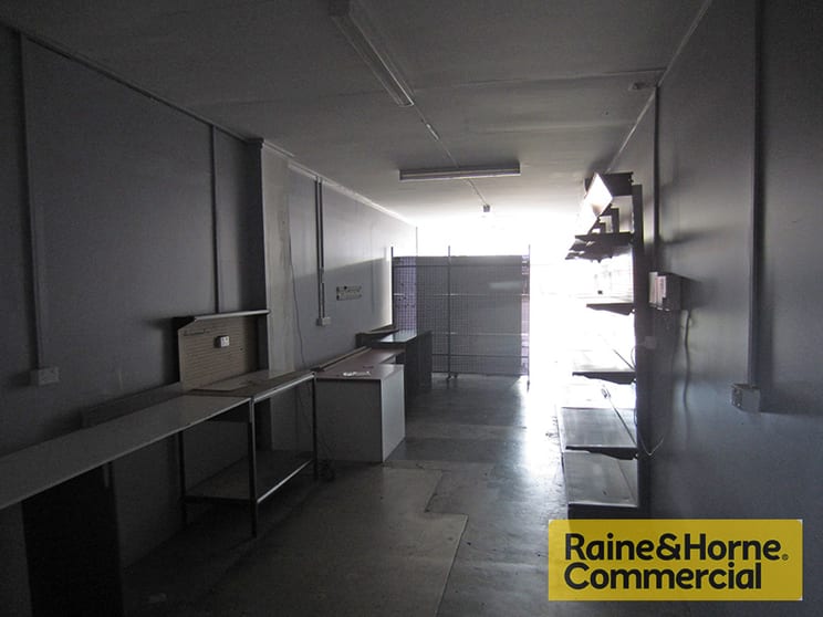 Click to view all images Kallangur QLD 4503 - Image 3