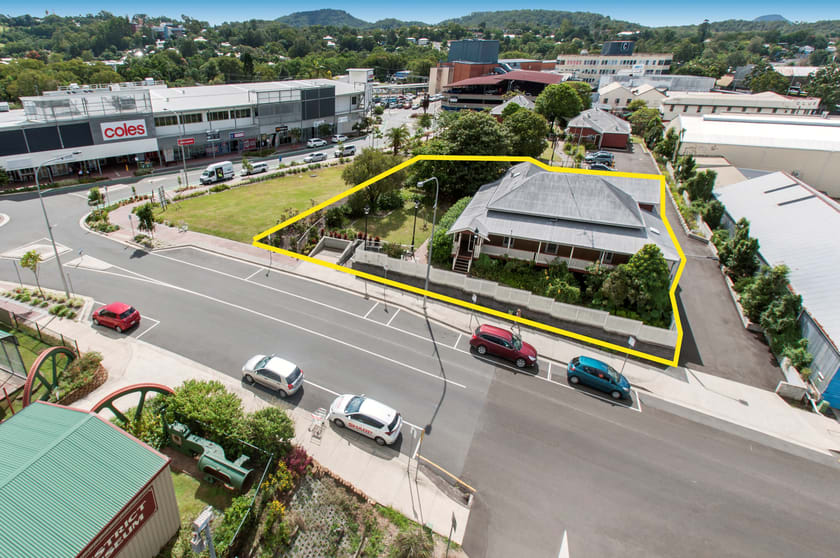 Click to view all images 15 Bury Street Nambour QLD 4560 - Image 1