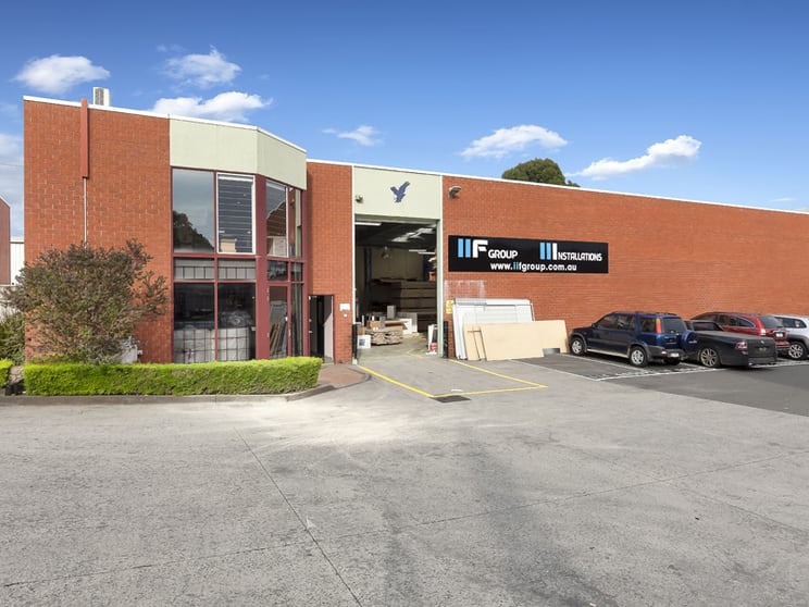 Click to view all images 8/12-14 Miles Street Mulgrave VIC 3170 - Image 1