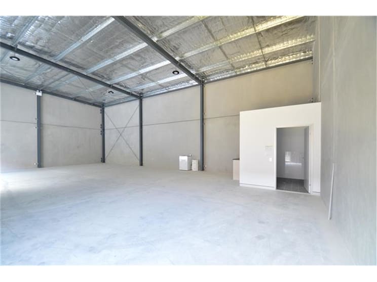 Click to view all images (Unit 5)/82 Glenwood Drive Thornton NSW 2322 - Image 2