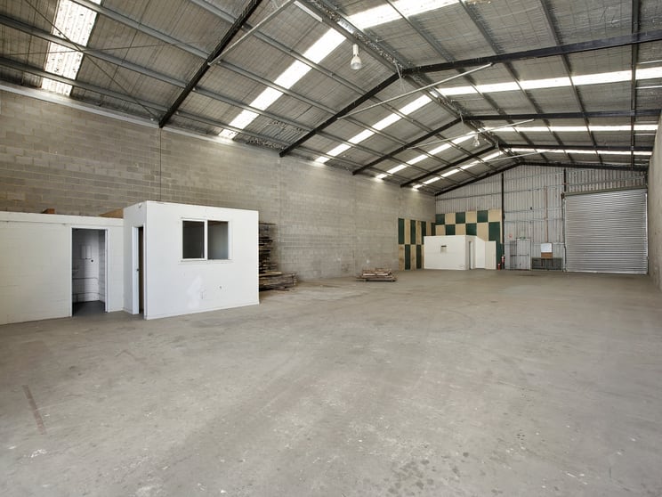 Click to view all images 2/1879 Frankston-Flinders Road Hastings VIC 3915 - Image 2