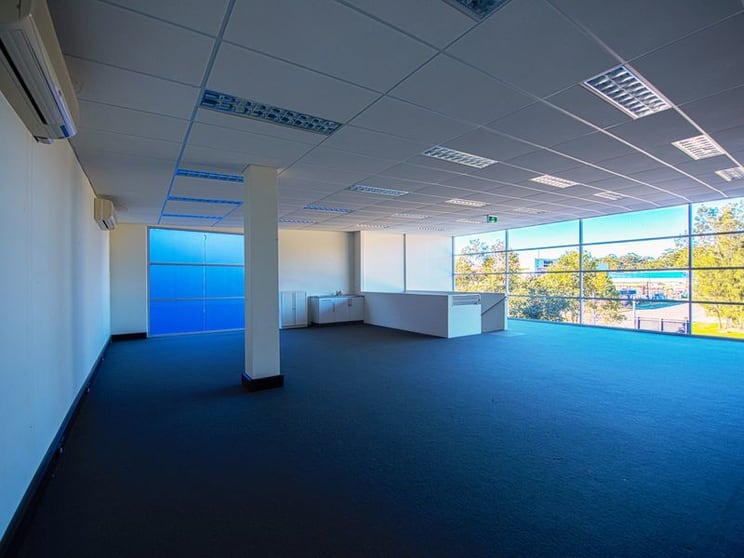 Click to view all images 2/4 Hawke Street Kincumber NSW 2251 - Image 1