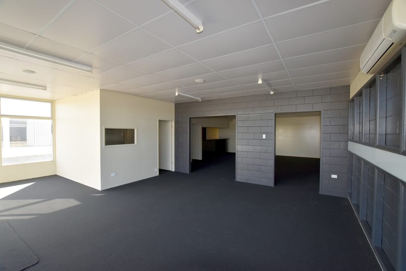 Click to view all images 24A Chapple Street Gladstone Central QLD 4680 - Image 3
