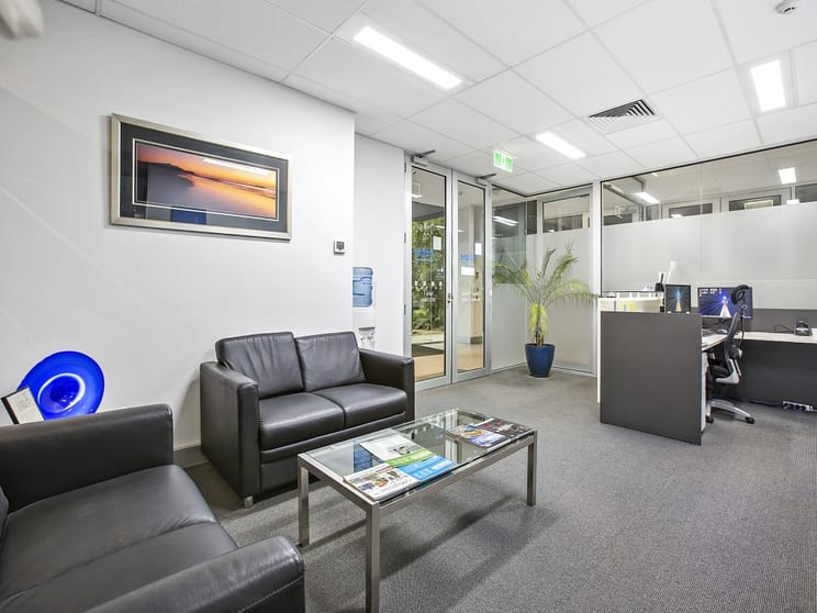 Click to view all images Ground Floor, 1/315 Main Street Mornington VIC 3931 - Image 2