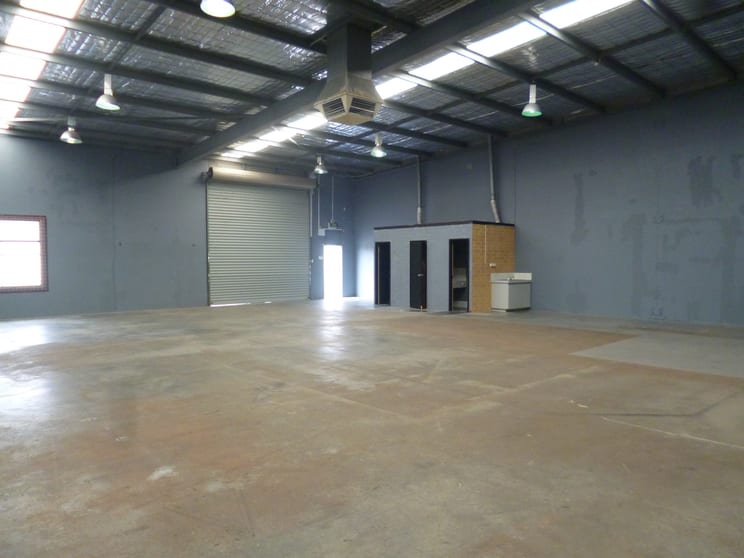Click to view all images 4/139 Winton Road Joondalup WA 6027 - Image 2