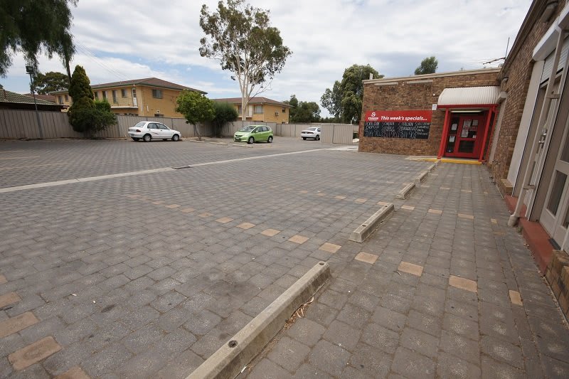 Click to view all images Tapleys Hill Road Seaton SA 5023 - Image 2