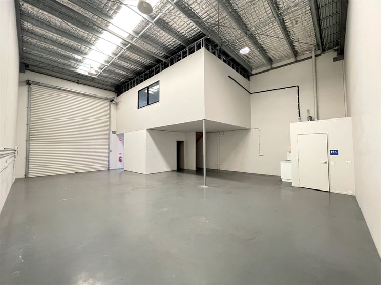 Click to view all images 9/20-22 Ellerslie Road Meadowbrook QLD 4131 - Image 3