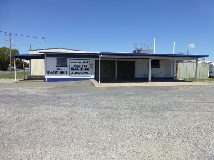 Click to view all images 2 Holts Road Beaconsfield QLD 4740 - Image 1