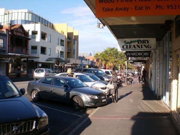 Click to view all images Rear/104 Ormond Road Elwood VIC 3184 - Image 2