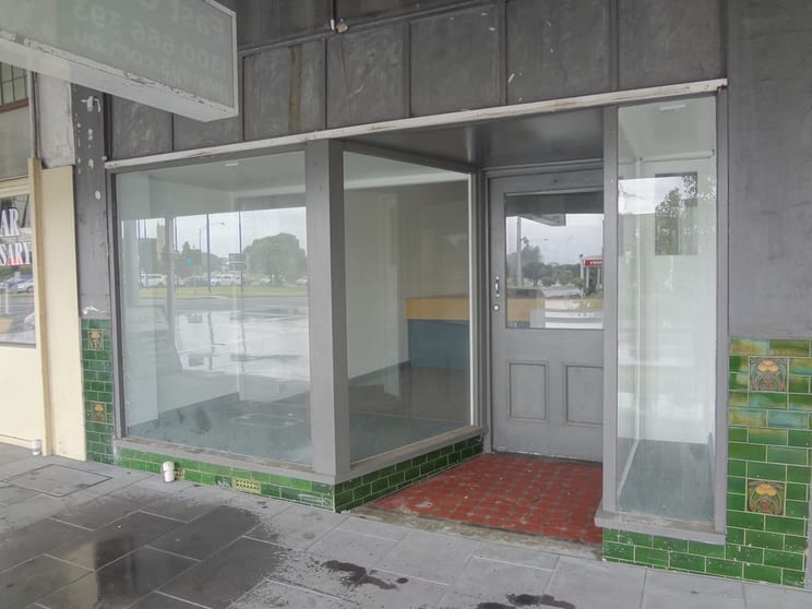 Click to view all images 194 Liebig Street Warrnambool VIC 3280 - Image 1